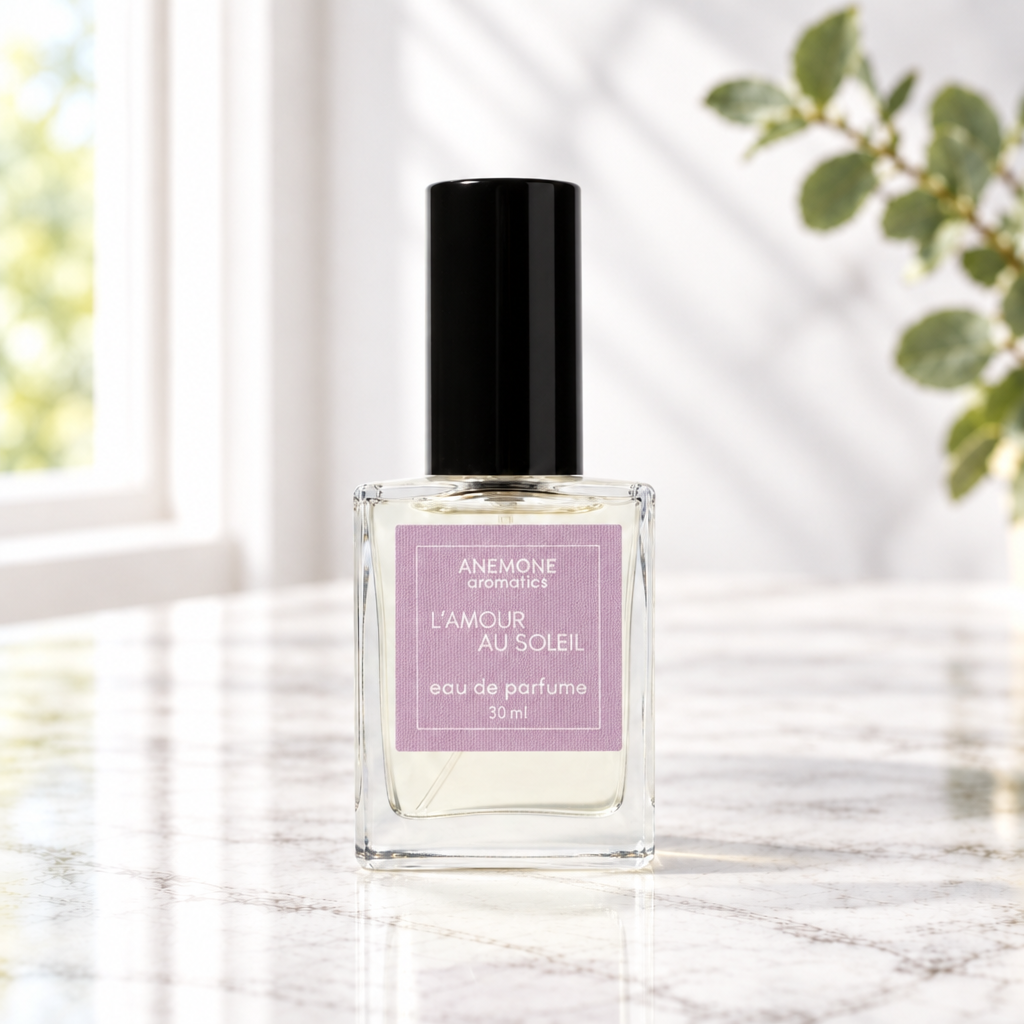 Άρωμα Anemone Aromatics σε μαρμάρινο φόντο