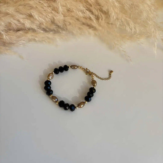 FIAMMA BLACK – Βραχιόλι με ημικρύσταλλα και μαργαριτάρια