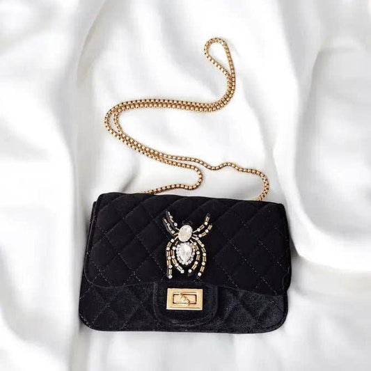 Velvet Luxe Bag – Spider Edition – Μαύρη Βελούδινη Τσάντα