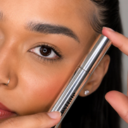 Bestiale Obsession Mascara – lifestyle shot