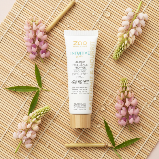 ZAO Pro-Age Excellence Mask - flat lay με λουλούδια lupin