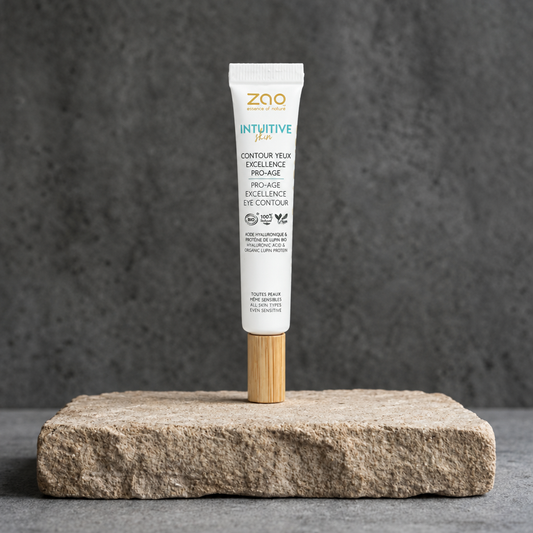 Zao Pro-Age Eye Contour πάνω σε πέτρα